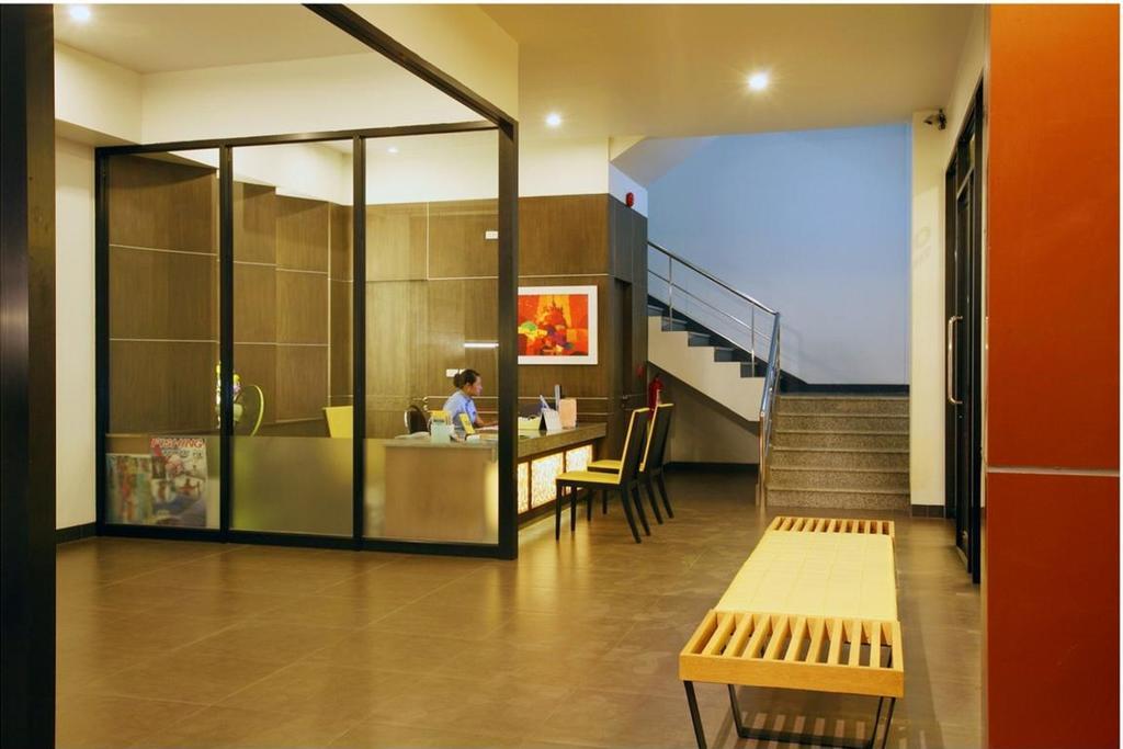 Baan Saikao Plaza Hotel & Service Apartment Ко Чанг Экстерьер фото